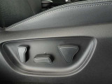 パワーシート搭載。微妙な調整が手軽にでき、ピッタリのポジションで運転することが可能です。