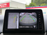 ナビのOPTボタンを二回押すことで運転席からの死角もカバーできます