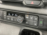 【シートヒーター】寒い日に重宝するシートヒーター!エアコンより早く温まってくれるので寒がりの人も安心ですね♪エアコンの温風は乾燥するから苦手、という方にもをおすすめです。