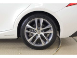 225/40R17