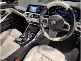 ☆センターパネルを運転席側に僅かに傾けたBMW独特のインパネ☆【駆け抜ける歓び】はここからもスタートしております☆