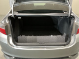 トランクスペースも広々です! お出かけ等の大きな荷物も沢山詰め込めます。