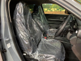 運転席シート廻りは使用感も少なく、良好な状態となっています。丁寧に使われていたことがよくわかりますね。