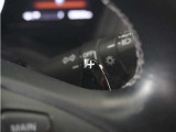 ◆パドルシフト装備◆オートマチック車でもミッション車のようなフィーリングを楽しめます。エンジンブレーキを使いたい時に役立ちます。