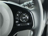 ◆アダプティブクルーズコントロール◆予め設定した車速内でクルマが自動的に加減速。前走車との適切な車間距離を維持しながら追従走行します。【LKAS】車線維持支援システムでステアリング操作を支援。