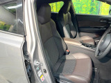 運転席シート廻りは使用感も少なく、良好な状態となっています。前オーナー様が丁寧に使っていたことがよくわかりますね。