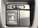 【パワースライドドア】スマートキーや運転席のスイッチでスライドドアの開閉が可能♪電動だから力を入れてドアを開ける必要が無く、小さいお子様でも、重い荷物を持っている時もラクに開け閉めできます♪
