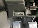ビルトインタイプの【ETC】で見た目もスッキリ。高速道路の利用にとても便利です。