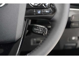 高速道路を頻繁に利用する方におすすめのレーダークルーズコントロール。前を走っている車との適切な距離を保って走行してくれます。長距離運転の疲労感も違いますよ。適度な休憩も忘れずに★