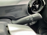 【オートライト】車外の明るさに応じて自動的にライトの点灯・消灯をしてくれます