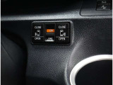 電動のスライドドアで楽々スムース!運転席からも開閉の操作もできます♪キーのスイッチひとつで自動開閉できる便利な機能もついてます♪