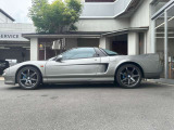 中古車は全てWeb在庫です。現車はストックヤードにて保管しており常時展示はしておりませんので、現車をご確認の場合は事前にお電話にてご連絡お願い致します。075-922-2313 定休日:毎週水曜日