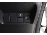 【横滑り防止装置】ドライバーの安全運転をアシストしてくれる装備が充実しています☆ドライバーの不安を安心へと変えてくれますね。