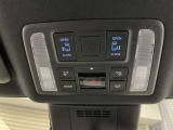 両側電動スライドドアが搭載されています。狭い駐車場などでも簡単にドアの開閉が可能です。 SOSボタン※T-Connect