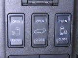 両側電動スライドドアを装備しております。