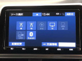 ラジオ、フルセグテレビ、CD再生、DVD再生、SD再生(音楽/動画)、SD録音(別途SDカードが必要です)、Bluetoothオーディオが使用可能です。詳しい仕様については展示店舗までお尋ねください。