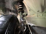 お車を安心してお乗りいただく為には、足回りの定期点検が欠かせません。サービスサポート(有償保証)では無料点検もご提供しており、安心のカーライフをお過ごしいただけるサポート体制が整っています。