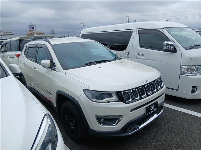 コンパス リミテッド 4WD 禁煙車 Beatsサウンド 純正8.4インチナビ