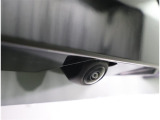 バックカメラが付いているので後方確認が非常にしやすいです。今や運転初心者も熟練者も必須装備!ついていて損はないですね♪