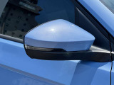 他車にウインカー点灯が見やすくなっており、事故の回避に繋がります。
