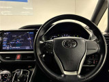 先進性と高級感あふれるコックピットを演出。誰がハンドルを握っても運転しやすい、開放的な視界が魅力です☆