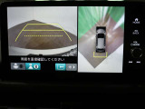マルチビューカメラ付きで後退時も安心です。