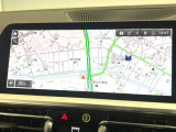 ●純正ナビ:一体感のあるナビは、高級感ある車内を演出してくれます。オーディオ機能も充実しておりますので、運転もより楽しめます♪
