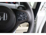 Hondaセンシングの機能のひとつ、アダプティブクルーズコントロール付!アクセルから足を離しても設定したスピードと前車との車間を保ち走行してくれます!車線維持もアシスト☆高速道路で疲労軽減ですね☆