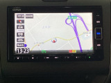 ナビゲーションはフルセグTV、インターナビ対応のGathers純正メモリーナビを搭載しています。Bluetoothオーディオ機能がありますので、スマートフォンなどの音楽も再生できます。