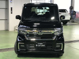 保証期間は6ヶ月及び期間内走行10000km以内です。詳しくは営業スタッフにお問い合わせください。