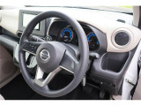 前席全体 目線も高く広い視界で安心して運転することができますね!