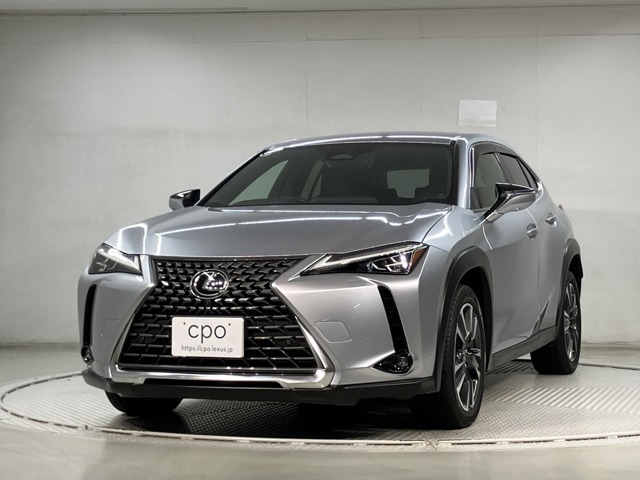 UX 300h バージョンL 4WD