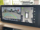 アラウンドビューモニターは、まるで上空から見たような映像で駐車をサポート!苦手な駐車も心強いですね!