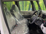 運転席シート廻りは使用感も少なく、良好な状態となっています。丁寧に使われていたことがよくわかりますね。