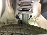 お車を安心してお乗りいただく為には、足回りの定期点検が欠かせません。サービスサポート(有償保証)では無料点検もご提供しており、安心のカーライフをお過ごしいただけるサポート体制が整っています。