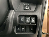 運転席スイッチ部 人気装備の両側オートスライドドア付きで、とっても便利です!!