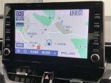 純正ナビを装備。タッチパネル式で使いやすく、お出かけもラクラクです。