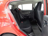 シートも隅々まで綺麗に洗浄しています