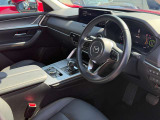 運転者を中心に作り上げられたインパネ、疲労軽減されるシート設計
