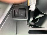 安全・安心な走行のために、納車前にダイハツのクルマを知り尽くしたエキスパートが基本性能に関わる機能や状態を徹底的に点検。消耗部品の交換など法定12ヶ月点検相当の点検・整備を実施しております