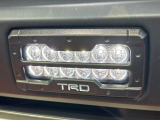 【TRDエアロ】人気のTRDエアロを装備!クルマの外観がよりスタイリッシュになり、街中で存在感あふれる1台に♪将来買い替える時にもリセールに影響しやすく、価値ある人気の装備です!