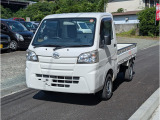 当店では 『低価格の軽自動車』 を中心に販売しています。またトラクターや油圧ショベルの取り扱いにも注力してますので、興味のある方はぜひお電話下さい!