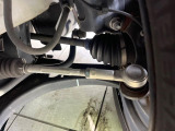 お車を安心してお乗りいただく為には、足回りの定期点検が欠かせません。サービスサポート(有償保証)では無料点検もご提供しており、安心のカーライフをお過ごしいただけるサポート体制が整っています。
