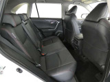 ゆとりある広々とした車内空間は、ドライブを始め買い物やレジャーなど、幅広く活躍します。一人でもみんなとでもお出かけを楽しみましょう!