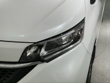LEDヘッドライトは、点灯の瞬間から最大光量を発揮し、突然暗くなるトンネルなどでの安定感を高めます。