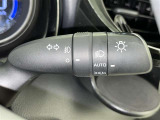 トンネルなど、周囲の明るさの変化でランプ類を自動オン・オフするコンライトです(消し忘れ防止機能付)