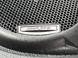 ●ALPINEサラウンドシステム:モデル毎に最適な調整が施された、人気のサウンドシステムです。通常のスピーカーと比較しても音の広がりが感じられます。是非ご来店の上ご体感ください。