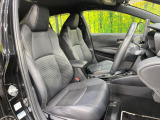 運転席シート廻りは使用感も少なく、良好な状態となっています。前オーナー様が丁寧に使っていたことがよくわかりますね。