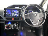 見通しのよいすっきりとした視界で、誰でも運転しやすいです。運転のしやすさは疲れにくさにも繋がりますよ♪