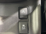 【エマージェンシーブレーキ】走行中に前方の車両等を認識し、衝突しそうな時は警報とブレーキで衝突回避と被害軽減をアシスト。より安全にドライブをお楽しみいただけます。